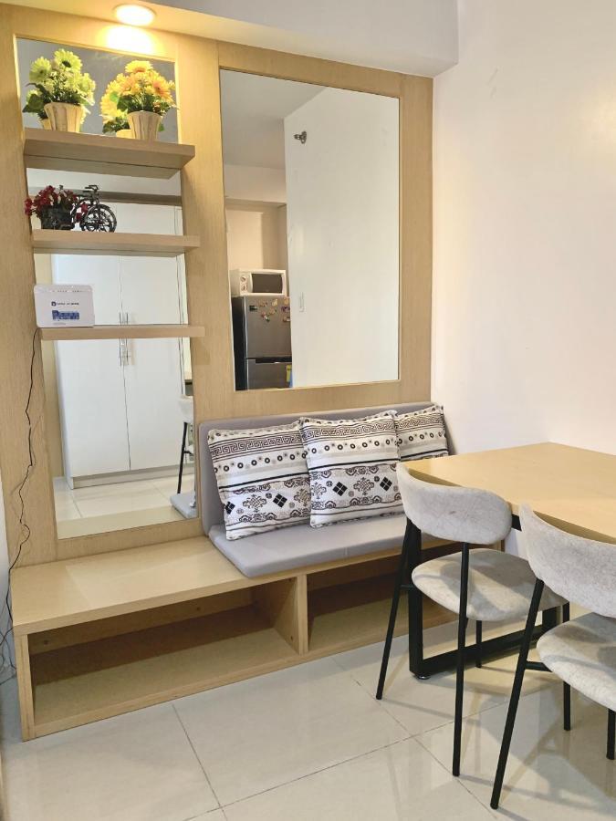 The Persimmon Studios Near Ayala And Sm City Cebu Eksteriør billede
