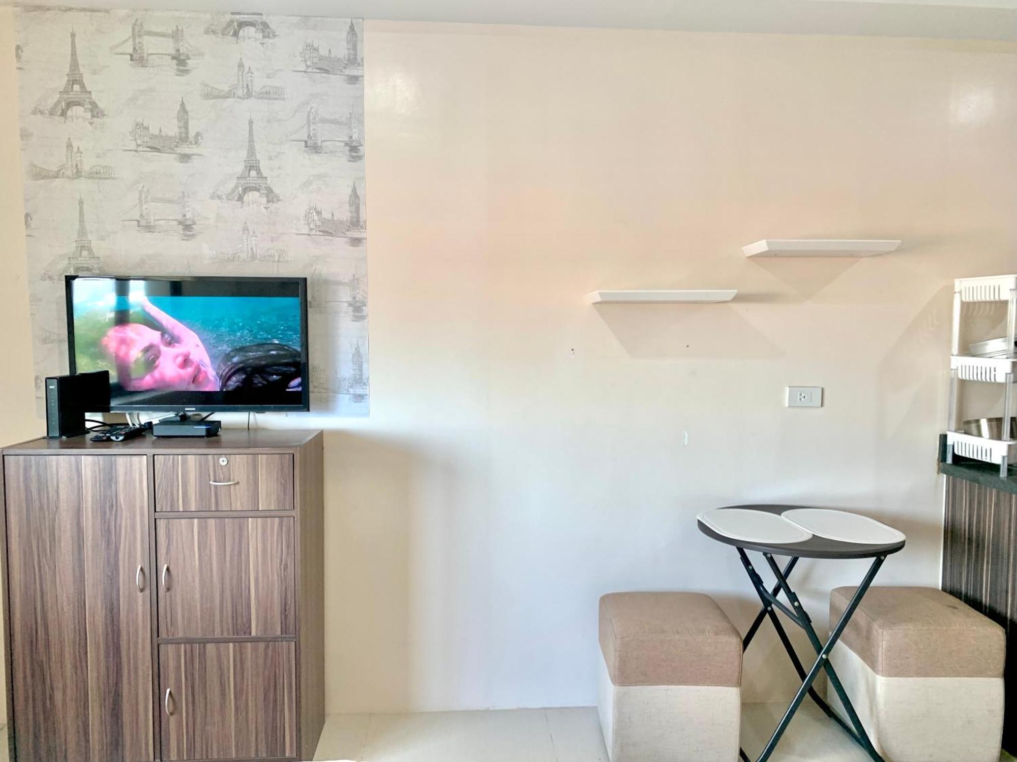 The Persimmon Studios Near Ayala And Sm City Cebu Værelse billede